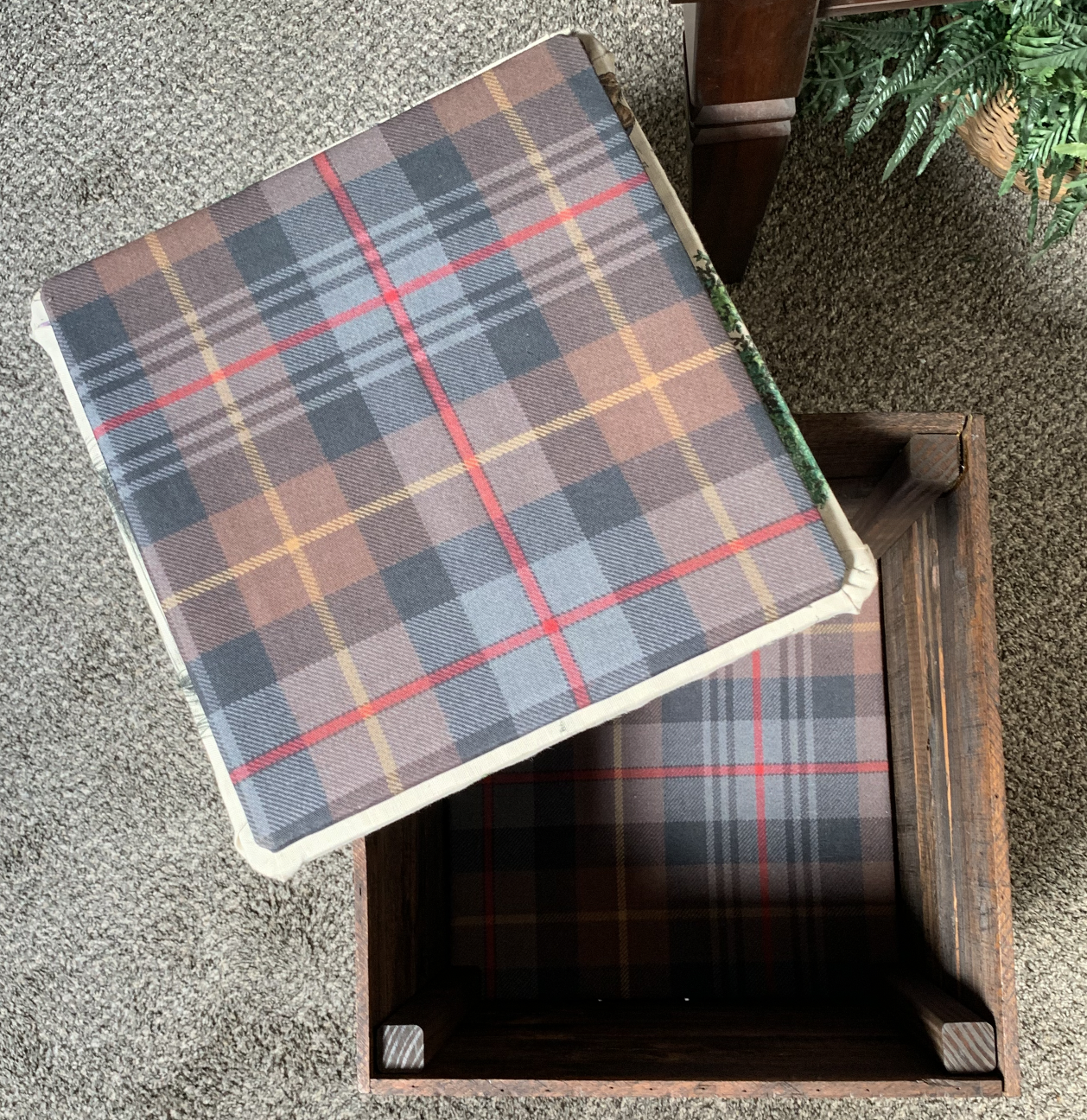 WINE SHIPPING CRATE STORAGE OTTOMAN