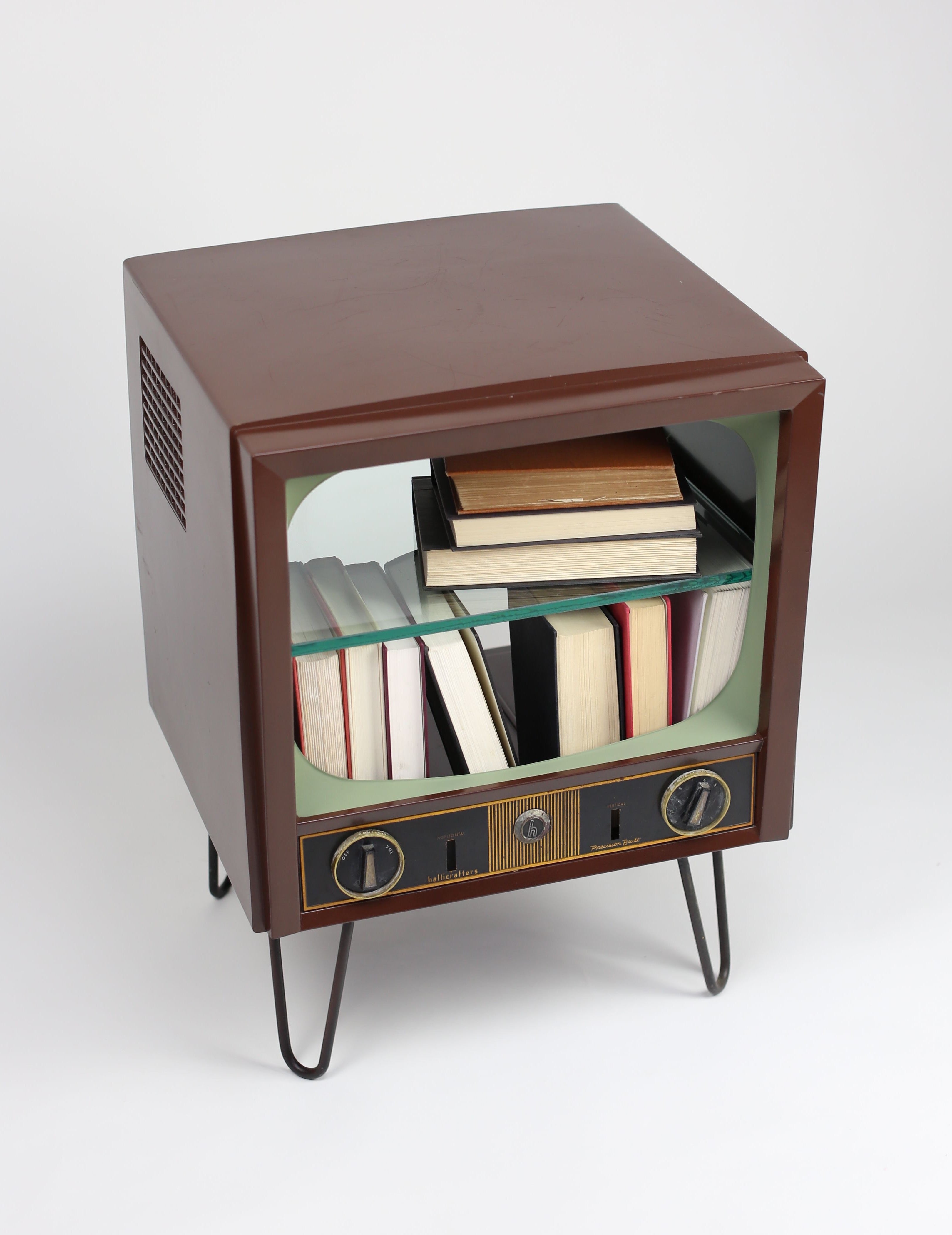 VINTAGE TV SIDE TABLE