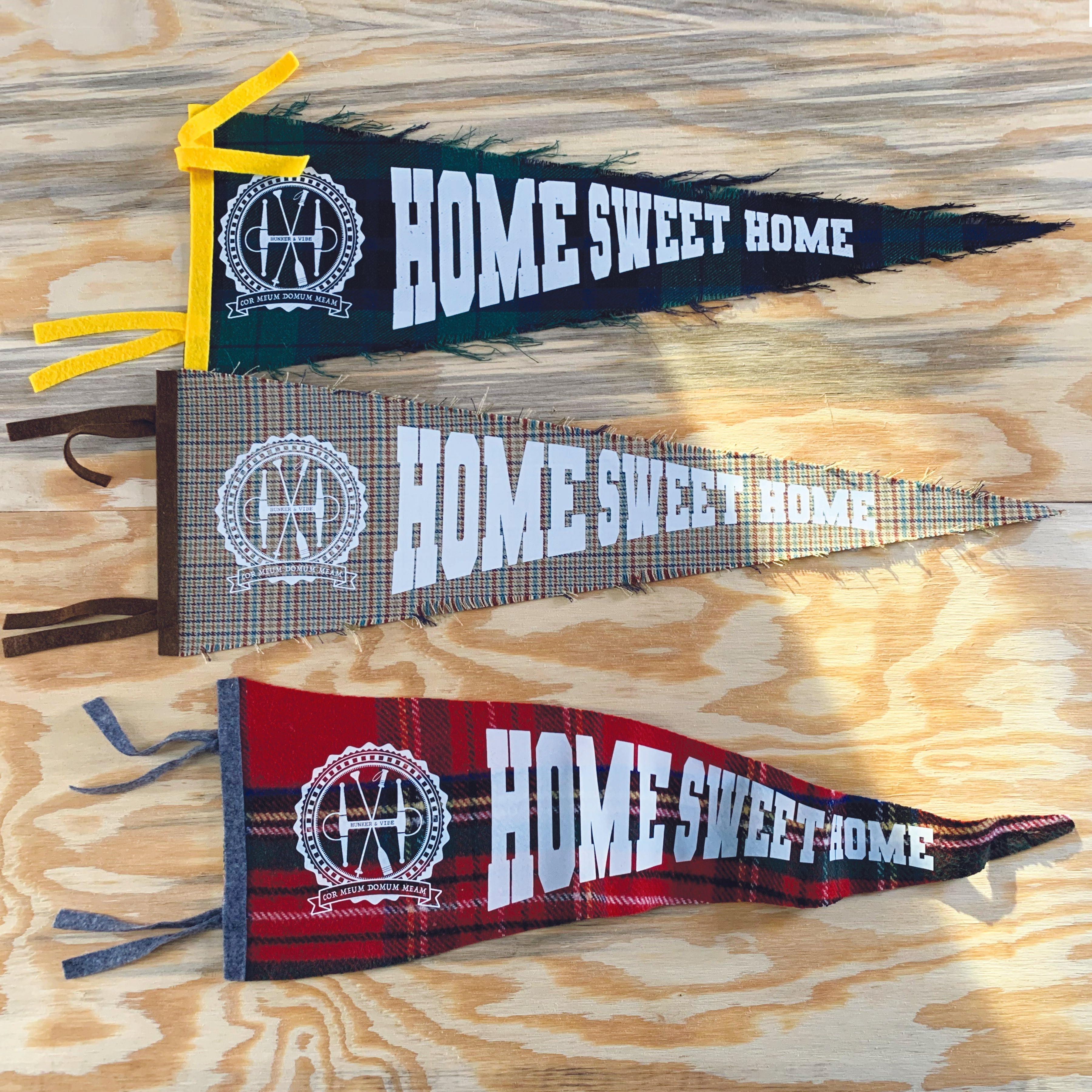 "HOME SWEET HOME" PENNANT FLAG